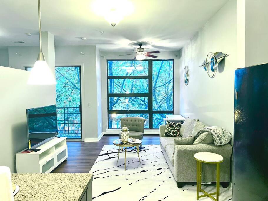 Beautiful Uptown Adventure Apartment シャーロット エクステリア 写真